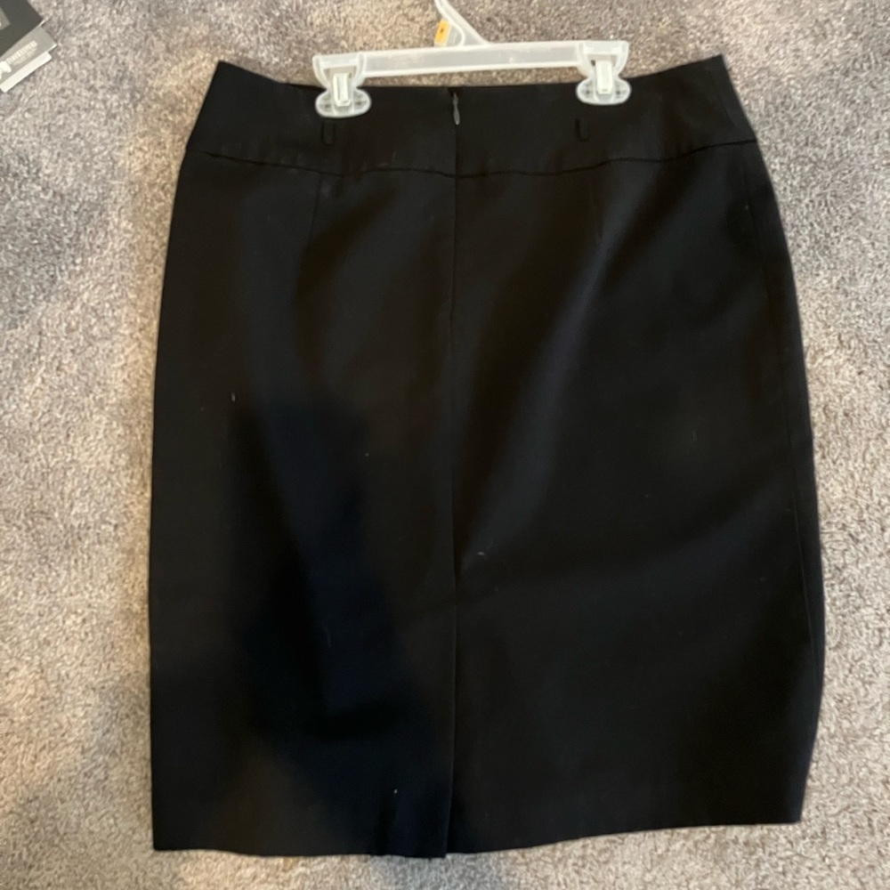 Black pencil skirt